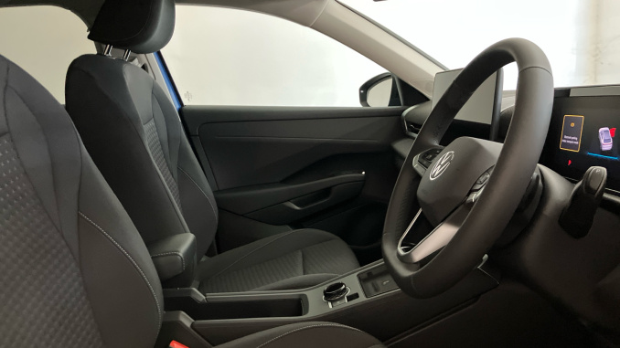 Volkswagen T-Roc 1.5 eTSI Life 5dr DSG Petrol Hatchback - Image 15